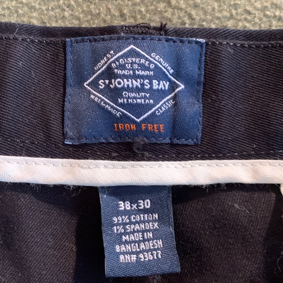 Men’s St. John Bay iron free black dress pants. Size 38 x 30 - Picture 2 of 8
